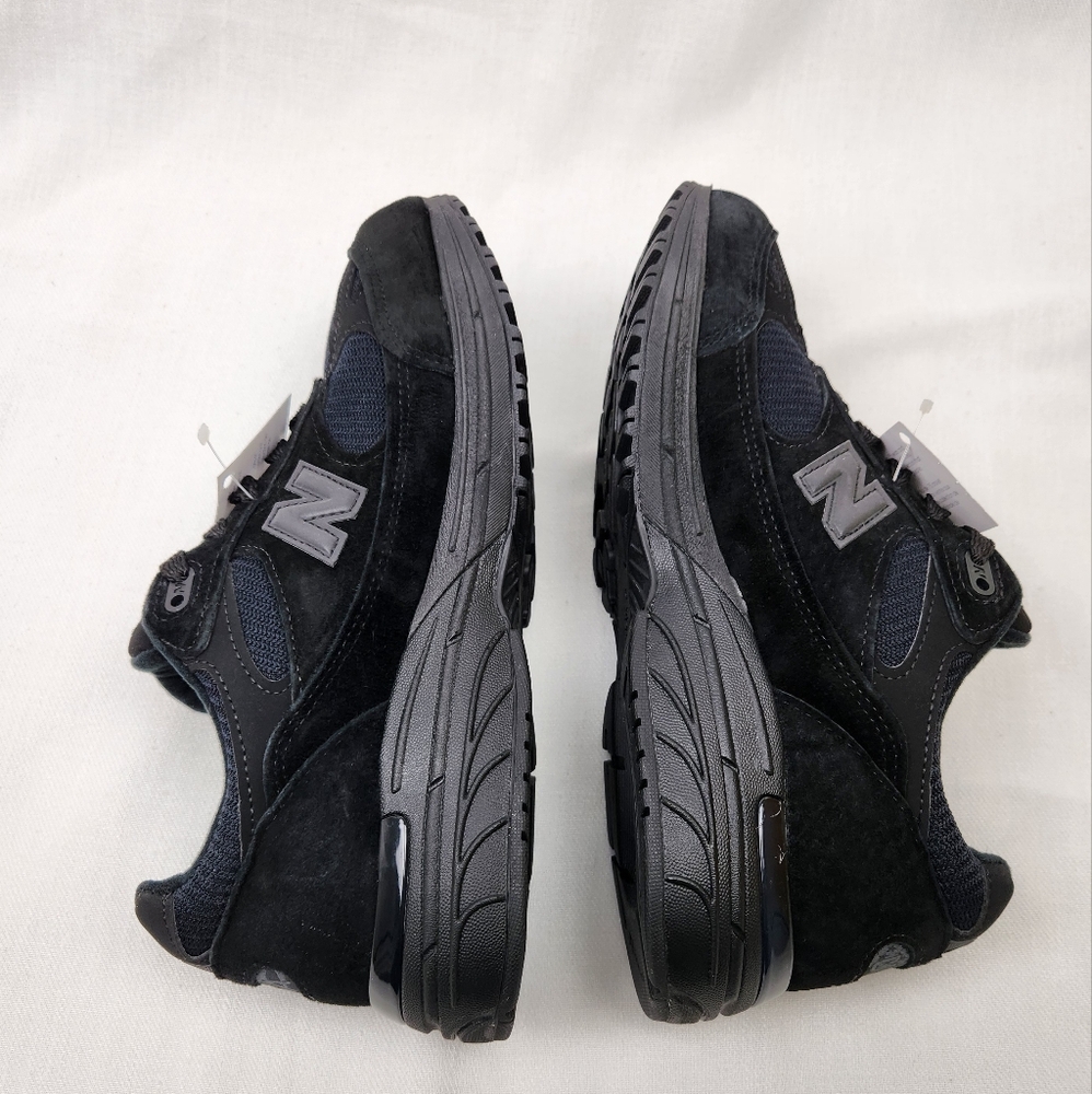 New balance 993 Black On Black Suede Sneakers. USA - Picture 9 of 13